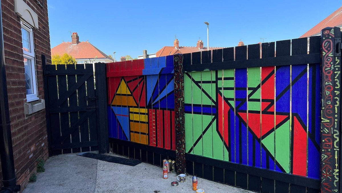 KomkovSergej's tweet photo. Full wall stretch LOADING ———— 10% complete . Totally freehand design by: Sergej Komkov #hull #hullartist #spraypaint #design #freehanddesign https://t.co/DKmCgBioFx