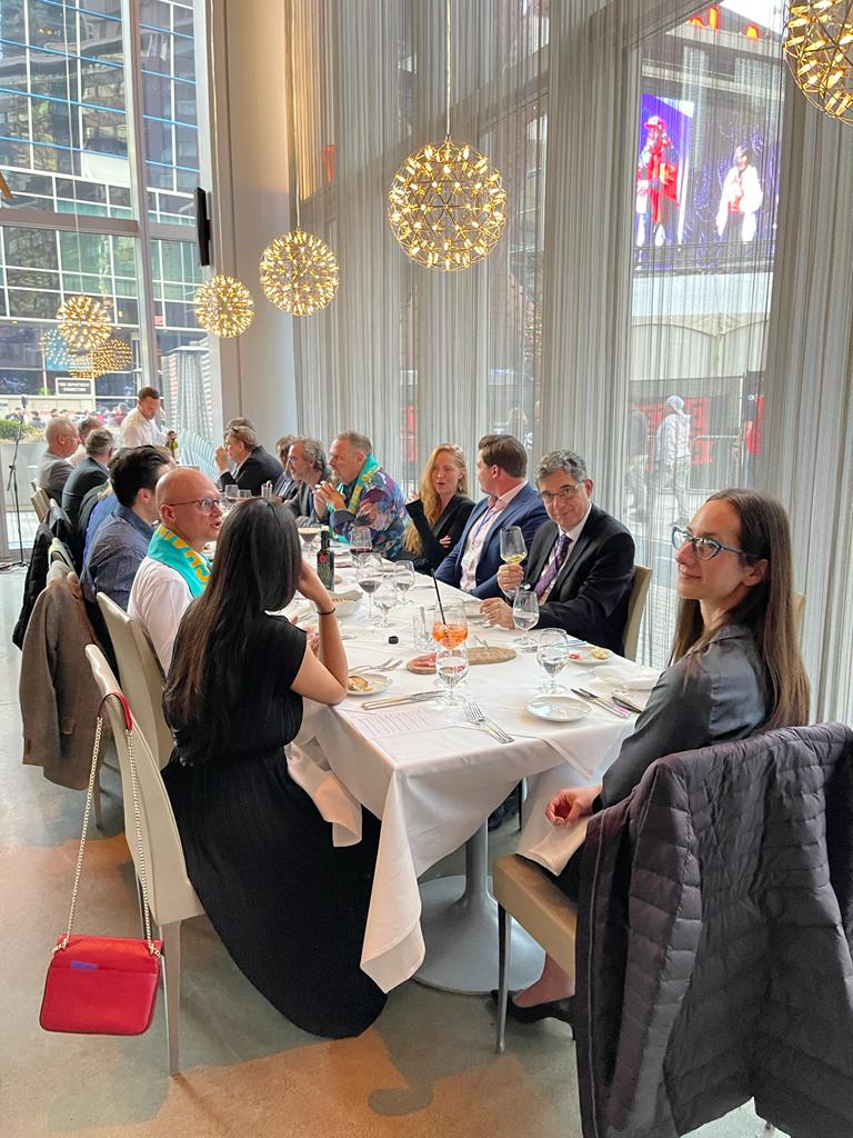 dtapscott's tweet photo. Great VIP roundtable with clients of the @blockchainRI in Toronto this week! The two biggest topics discussed were #DigitalAssets and blockchain for #sustainability !
#BlockchainResearchInstitute https://t.co/56CexmYWr1
