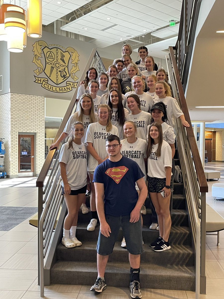 CullmanSoftball's tweet photo. Thank you Andrew Winfrey for sharing your testimony with @CullmanSoftball this morning!  @kthall54 @CullmanSoftball @sdavis422 https://t.co/2eSHXSjQAU