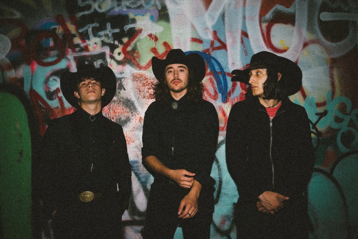 Chula Vista indie/alt rock trio @LosSaints_ (comprised of first-generation Mexican-Americans Angel Mariscal, Emiliano Garcia, and Gianluca Exposito) has released a new single titled 'IDK.' bit.ly/3xLRpZp