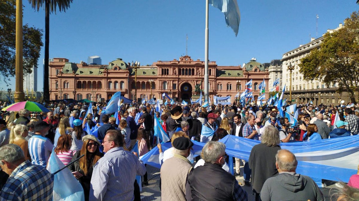 🚜🌾#23A 

‼Marchamos en repudio a las cargas impositivas confiscatorias, y al desmesurado gasto público y político.

🇦🇷 #Argentina 

Hoy todos juntos en el congreso decimos #BASTA no se soporta más .
 
 #23A
#Marcha23A
#CampoMasCiudad