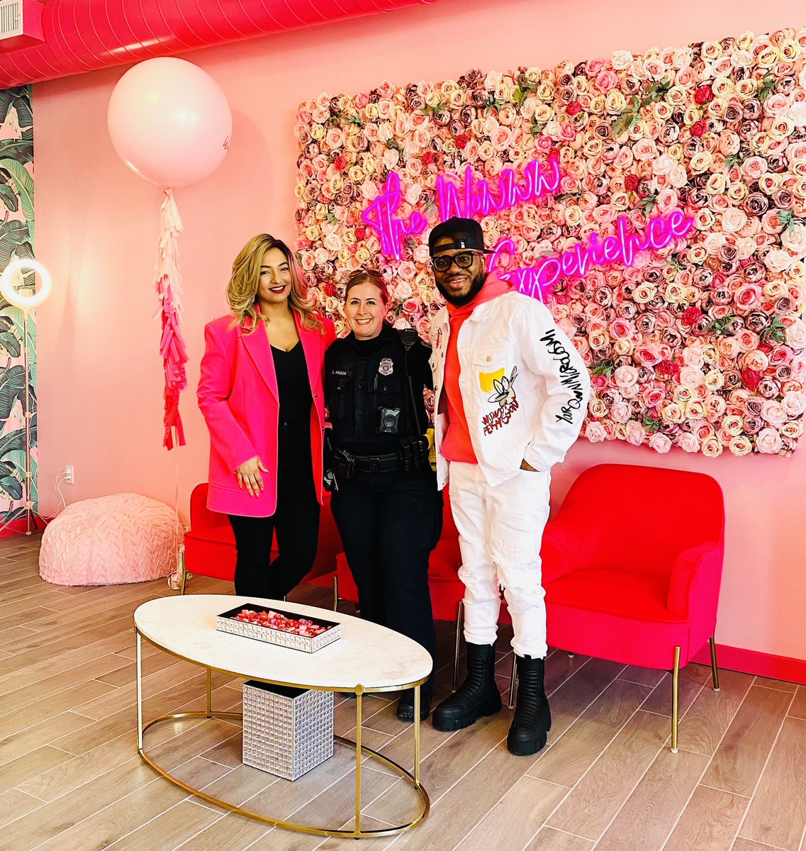 NorwalkCtPD's tweet photo. Officer Prada stopped by the grand opening of Wowww Nails on River Street.  It was great meeting @lingandlamb  Welcome to the neighborhood.  @Norwalk_CT https://t.co/zerch8xcCB