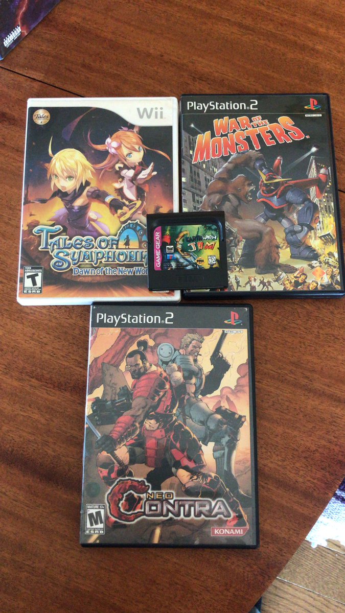 Composingdan's tweet image. Pickups! #videogames #ps2  #gamegear #wii