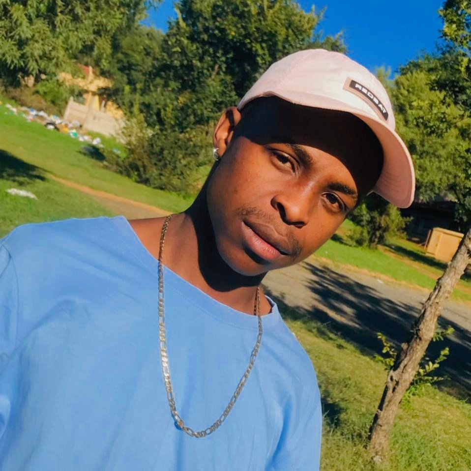 DiindIv's tweet photo. #NewProfilePic
#freshpoiz 
#stalingomontanadiindo❤️✊🏾 https://t.co/l0EG6blNhW