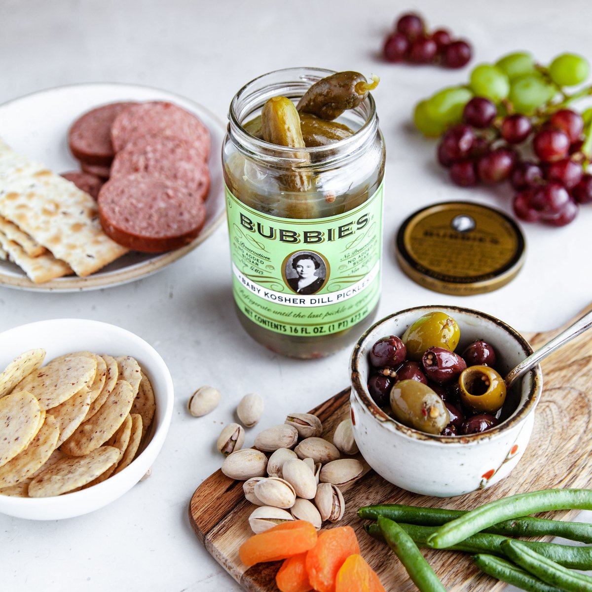 bubbiespickles's tweet photo. Bubbies Kosher Baby Dill Pickles are the perfect snack. Find your jar in the refrigerated section of a store near you. Visit https://t.co/yskteyWCdG. https://t.co/GKXQNttRL0