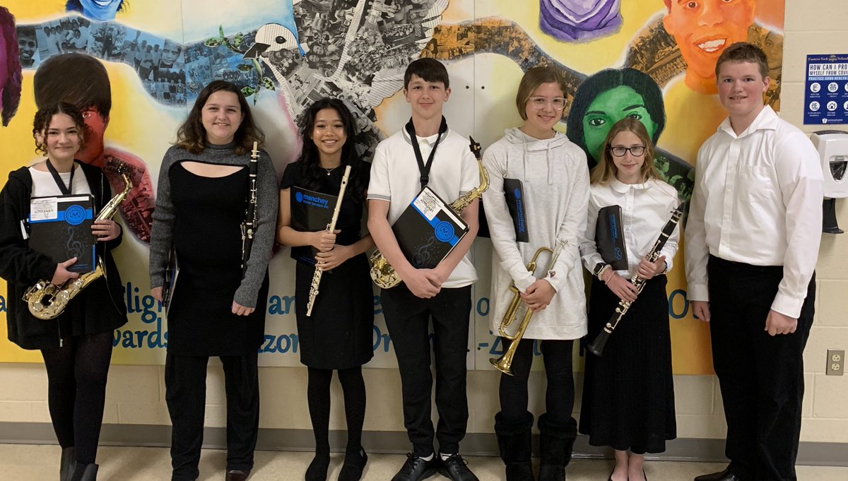 A huge shoutout to the Eastern York contingent and all participants of the 2022 York County Middle School Honors Band! Thank you Dr Adam Gumble from WCU and everyone who made this festival happen. “Motion in the music makes emotion in the audience”, well done folks 👍🏻