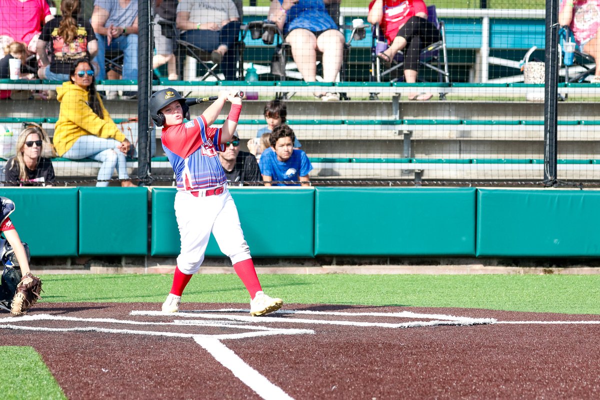 versusball's tweet photo. The face you make when you HIT A HOMERUN! 🤩

#Versus https://t.co/gShaR2saxc
