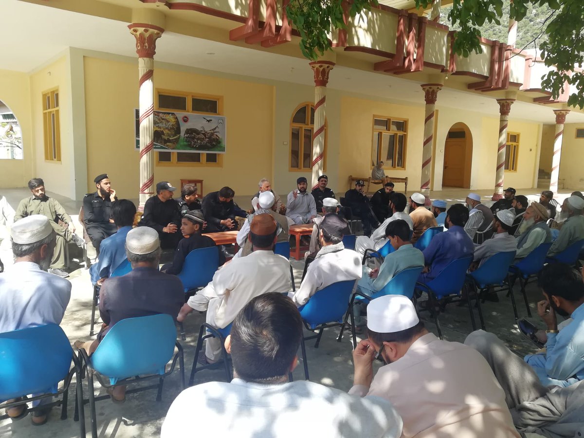FEWDKPGovt's tweet photo. #SwatWildlifeDivision: Celebration of #EarthDay2022 at Bar Qilla SSSI and establishment of #FireLines by Staff of Swat Division along with community members.
#KPForest
#KPWildlife https://t.co/IphBeXfjzW