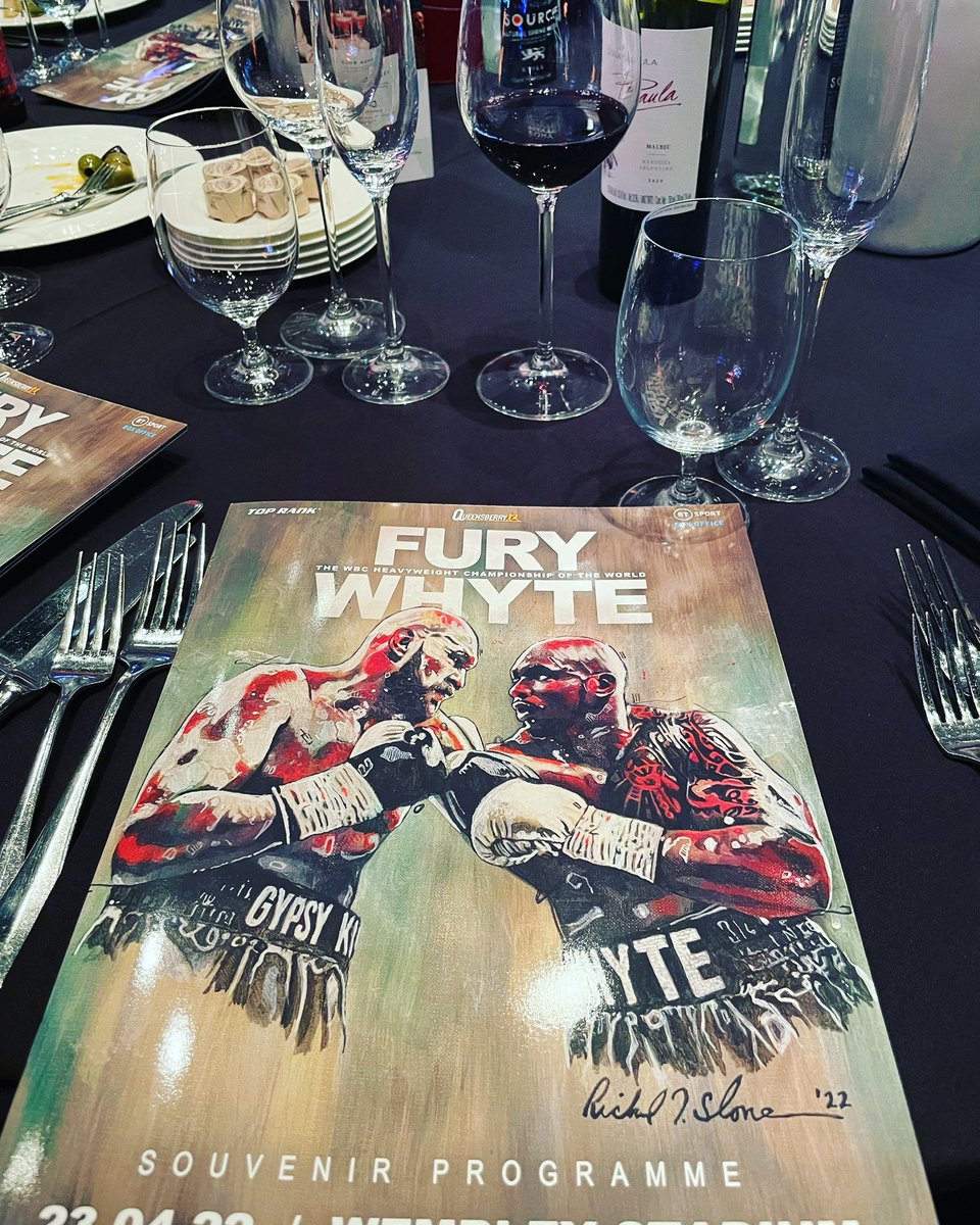 The day started with Arsenal v Man Utd (Disaster) and now at Wembley for the fight!!!!