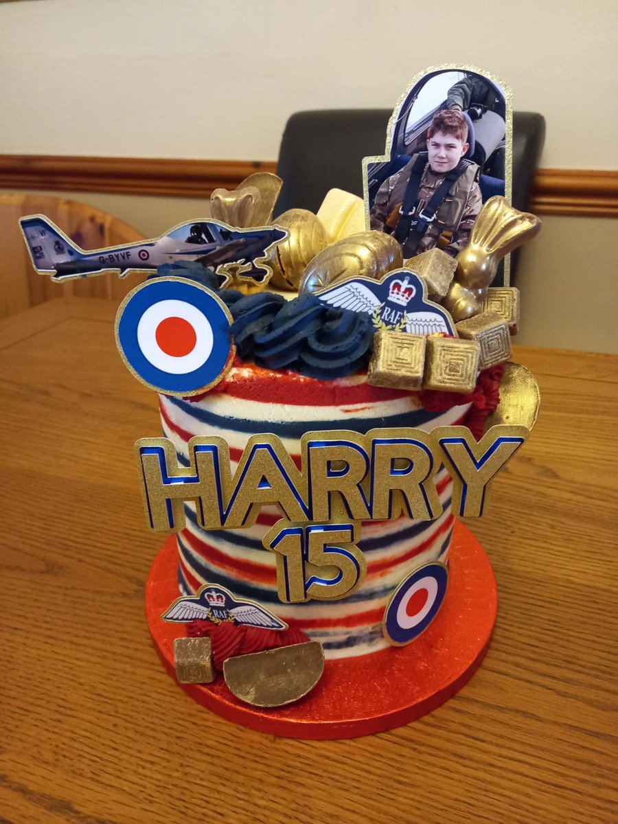 Thank you to Cakes 4 heroes who made this fantastic RAF inspired birthday cake for Harry's birthday. <a href="/CakesHeroes/">Cakes For Heroes</a> #loveineverybake #birthday #HappyBirthday #cancer #braintumour #cancersucks #radiotherapy #teamHarry <a href="/traxfm/">TRAXFM</a> <a href="/BBCLookNorth/">BBC Yorkshire</a> <a href="/CLIC_Sargent/">CLIC Sargent</a> <a href="/YorkshireBTC/">Yorkshire's Brain Tumour Charity</a>