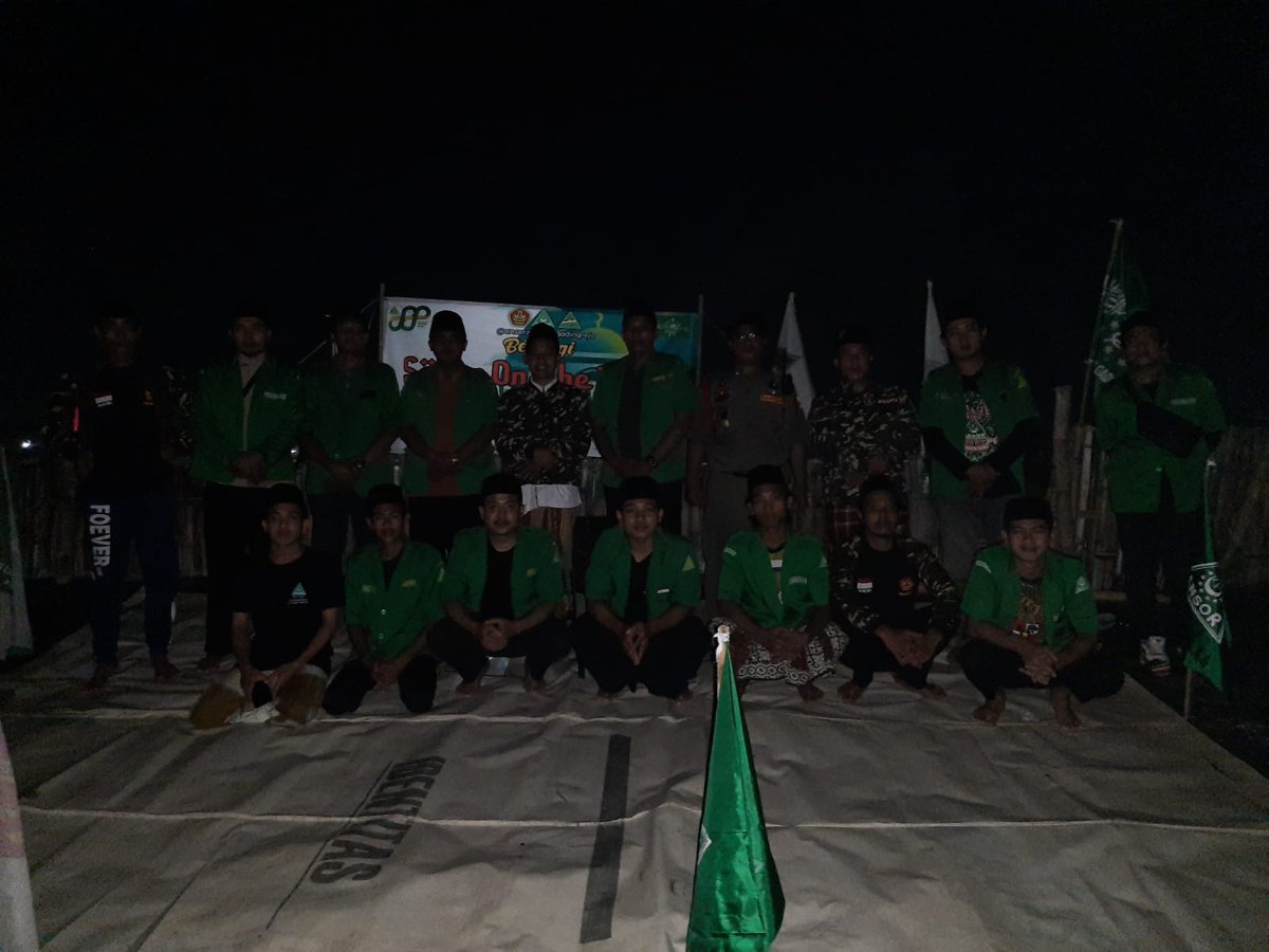 AnsorGading's tweet photo. Malam Refleksi yang di isi oleh sahabat Ahmad Mudhofir M.Pd selaku kaderisai PC GP Ansor kota Pasuruan menjadi Puncak peringatan Harlah GP Ansor yang Ke-88 oleh PAC dan PR GP Ansor Gadingrejo Kota Pasuruan 

#Ansor kopas
#ansor pw jatim
#ansor jatim 
#NU Kopas
#Harlah GP Ansor 88 https://t.co/vZKcSmxo0v