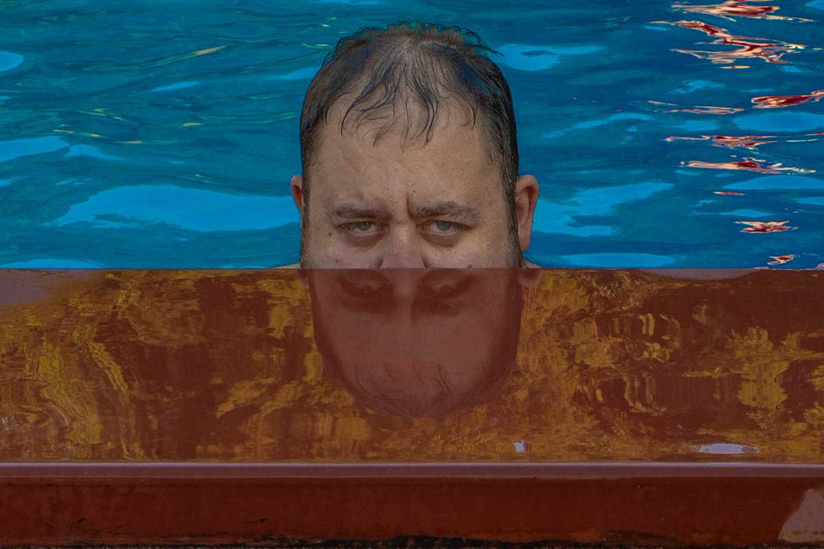 I see everyone who doesn't like or retweet my posts !