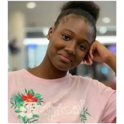 Kemmy_Hammed's tweet photo. U get English accent but u no sabi the difference between advice and advise😂 https://t.co/Ypy94eWMW6