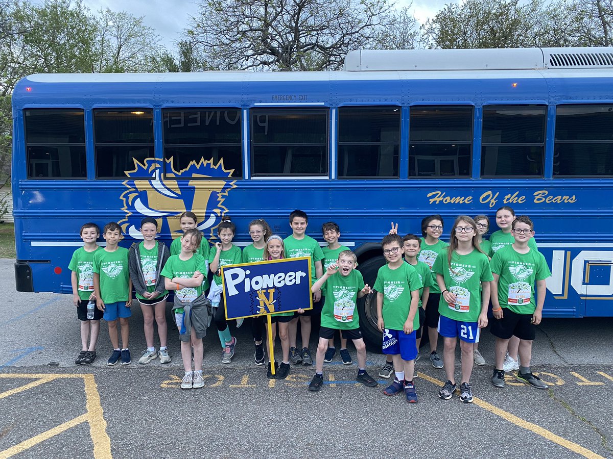 jmyersnps's tweet photo. Working the Kid’s marathon corrals for #GoBears runners from Pioneer ES. Great job @AmyersAmanda https://t.co/Vz38Sza4sI