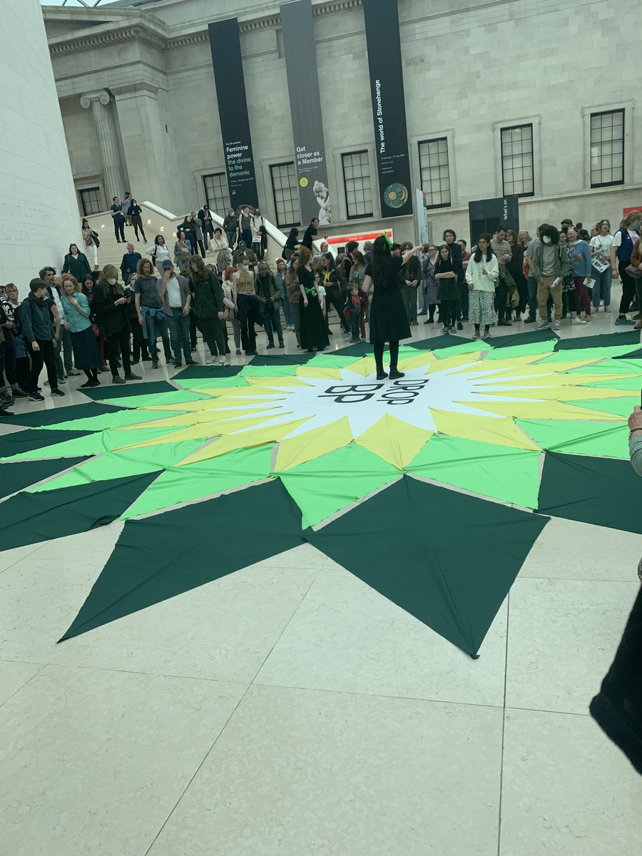 🌱✨Thank you @Cult_Unstained & @drop_BP for organising the most amazing action today ✨🌱 We loved joining the sign making/ postering ❌ The British Museum must #DropBP ❌