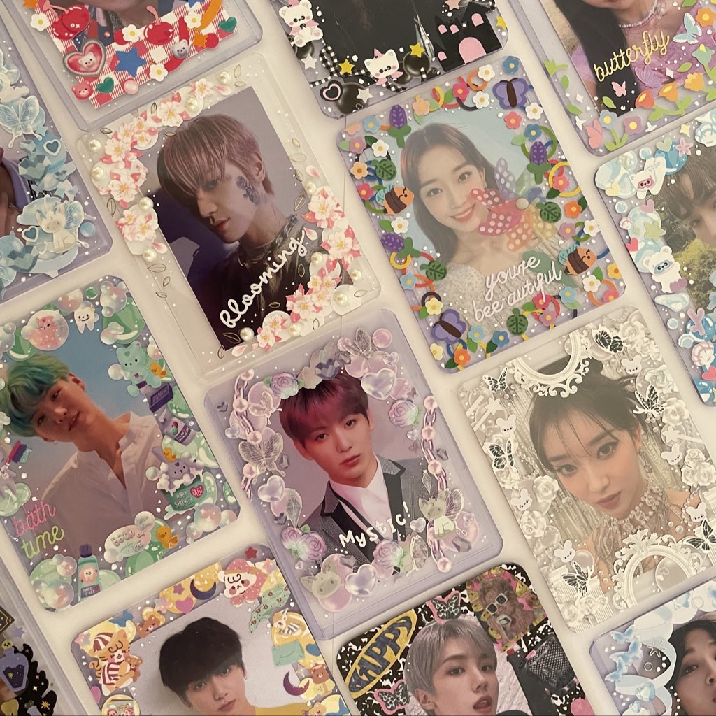 worldeobi's tweet photo. 🚨 ATENÇÃO 🚨

pra quem agora quer decorar com a narinha, tem um forms especialmente pra isso!! eh so completar e vamos logo decorar uns toploaders bem lindos pros seus photocards ✨✨✨

forms: https://t.co/QvNUEsLQqb

ps: fotinhas de alguns que já fiz 🫰🏻 https://t.co/qwpcErRWJt