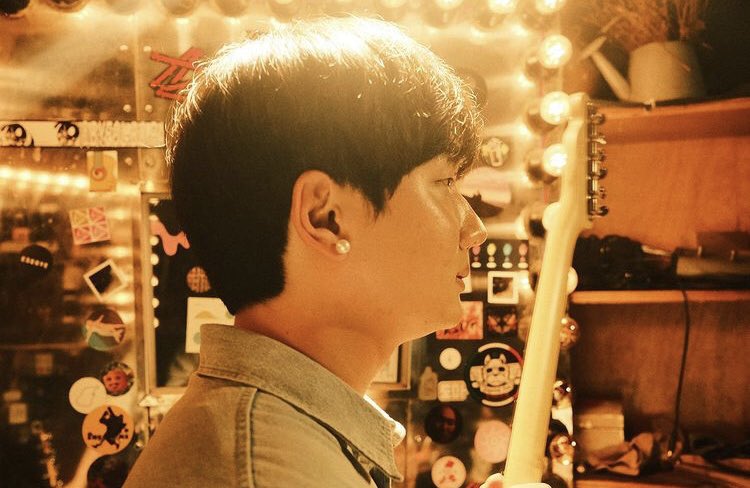 ode_purples's tweet photo. Up date IG hereweareode 21 04 2022 Jebidabang 💜 #ode #오드 #밴드오드 #인디밴드 #indiband #ohjekyung #youngjun #kimsiin https://t.co/M7UnbOd6rT