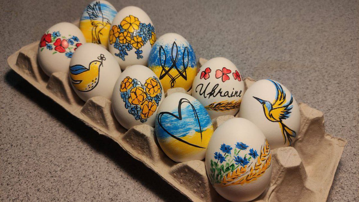 GabbyRenard's tweet photo. Easter is coming! #Easter #HappyEaster #Ukraine #UkraineUnderAttaсk https://t.co/ilZ8G9HXYO