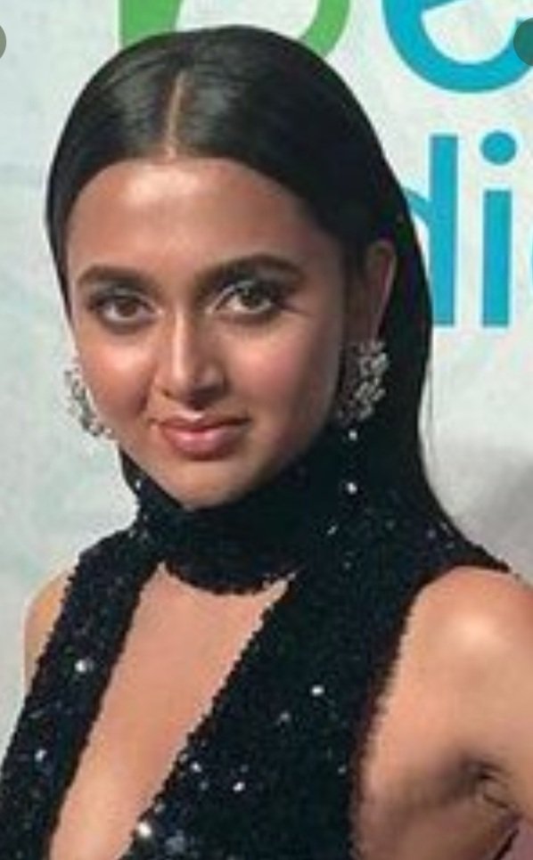 wakeelsifan's tweet photo. Who's your favorite ?

#AsimRiaz #UmarRiaz #MunawarWarriors #UmarArmy #MunawarFaruqi #MunawarFaruqui #Munjali #TejRan #TejasswiPrakash #TejaTroops

♥for Munawar    🔄  for Tejasswi https://t.co/OHc3GpqeQG