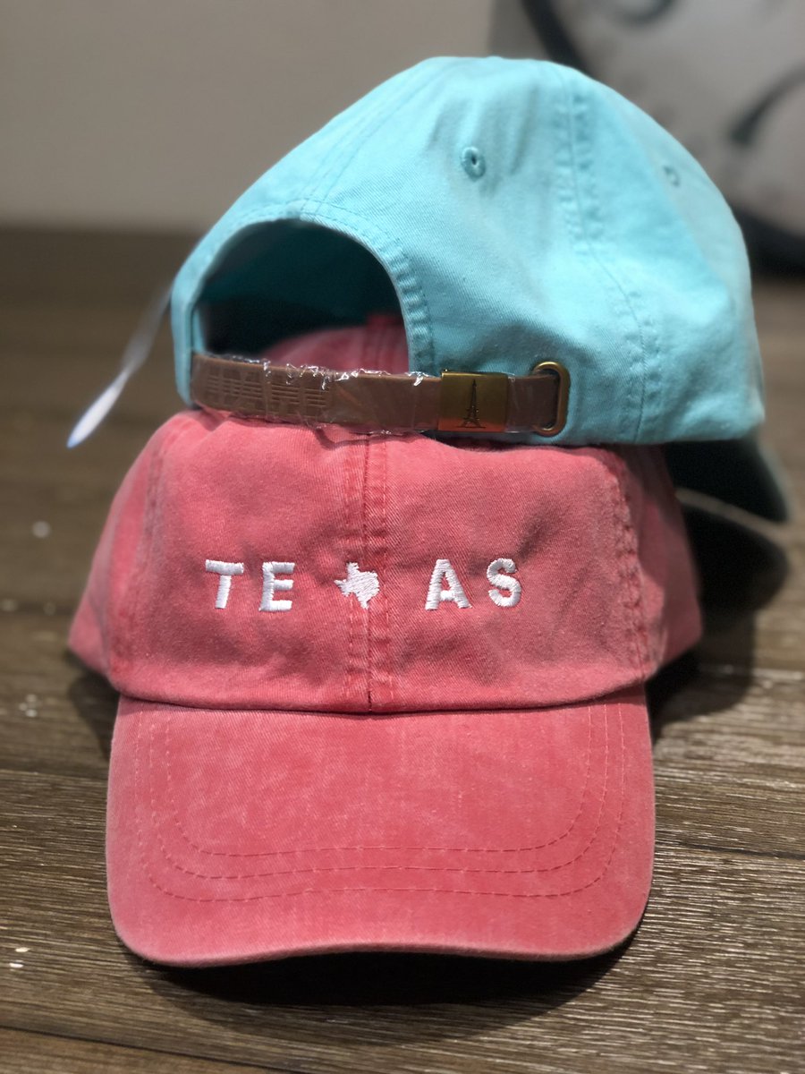 JohnDavidCas's tweet photo. Hey y’all ! 

I’m shipping out hats and have 5 left over !

DM me if you want a Texas cap in time for Baseball games and floating the river 👍🏼 https://t.co/nOL97ocyyM