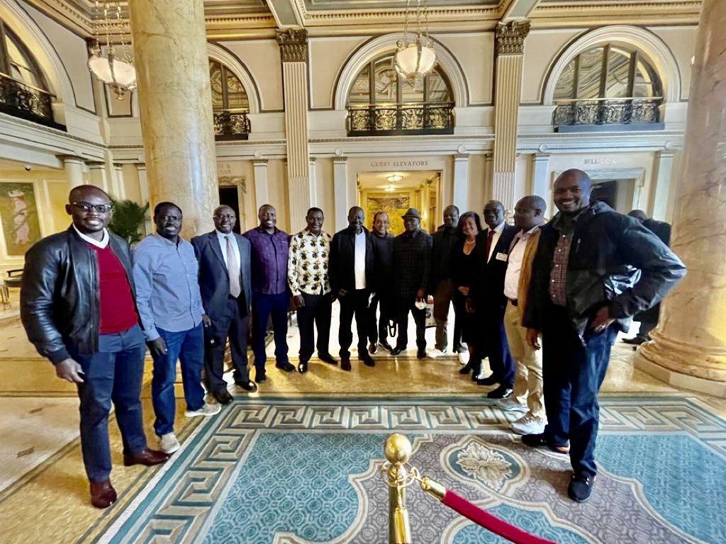 makaumutua's tweet photo. The US tour with @RailaOdinga Baba the Fifth has started in earnest in Washington DC @GovWOparanya @JamesOngwae @KenyaembassyDC @awkariuki https://t.co/MnWQMEt3xm