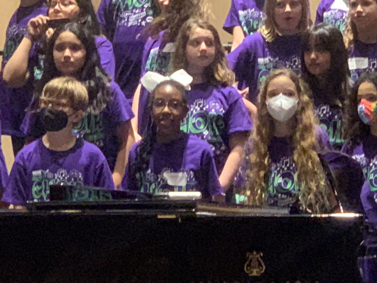 La Kesha Drinks tweet media