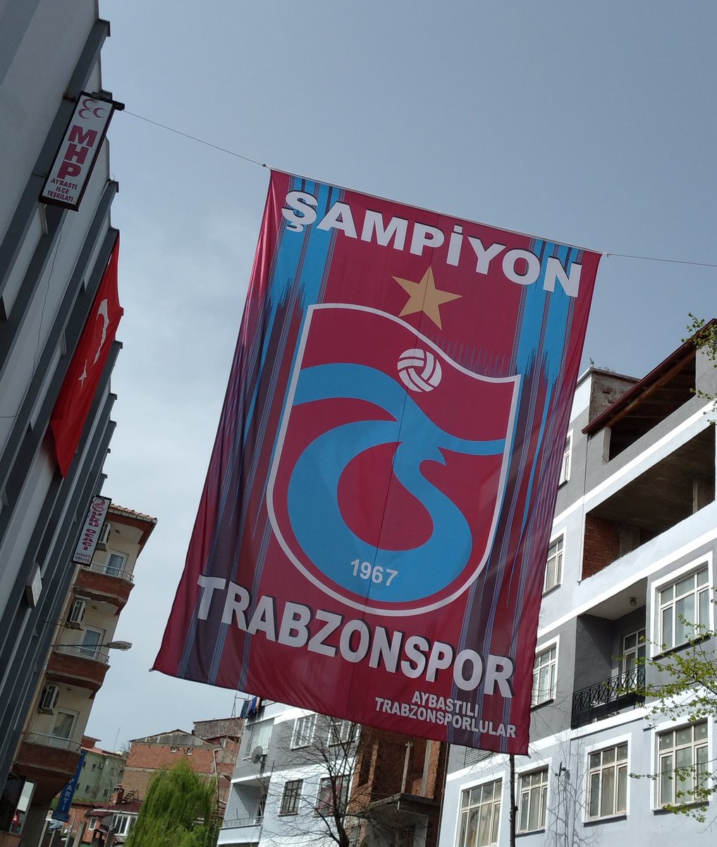 Şampiyonluğumuzu ilan etmeye son 1 puan bile yeterli. Herkes susacak #Trabzonspor'un Şampiyonluğunu izleyecek! 
#L1DER