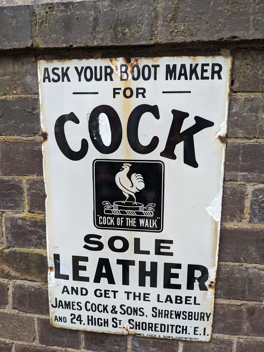 ClaireMeredith's tweet photo. Love a good sign! 😂😂😂 https://t.co/iOUj1YJpKS