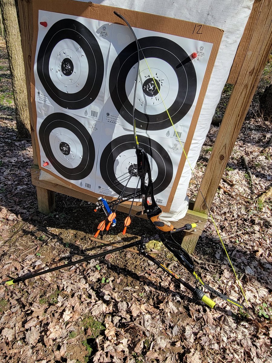 lady_veritas22's tweet photo. Lovely day to be out on a field archery course! Thanks to Joey's Bowstrings for the fantastic flow yellow bowstrings!! Super visibility and arrow flight! #rebelgearoutdoors #XsWings #psearchery https://t.co/bj3RQCVLy5