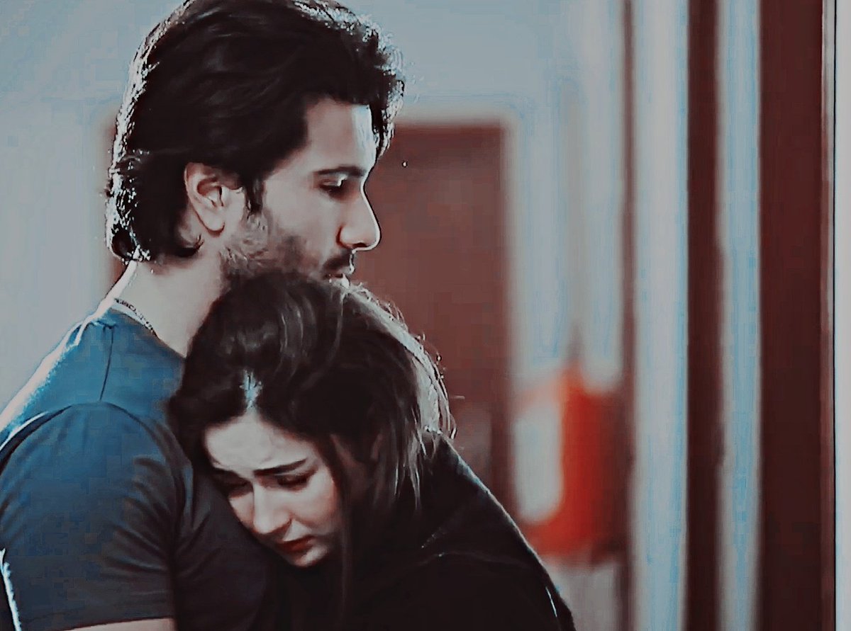 wreck_hearts's tweet photo. #FerozeKhan creates the best chemistry with everyone but #HanRoze &amp; #Sajroze seemed so natural &amp; honest 🥺❤ https://t.co/mXRBTdMBAN