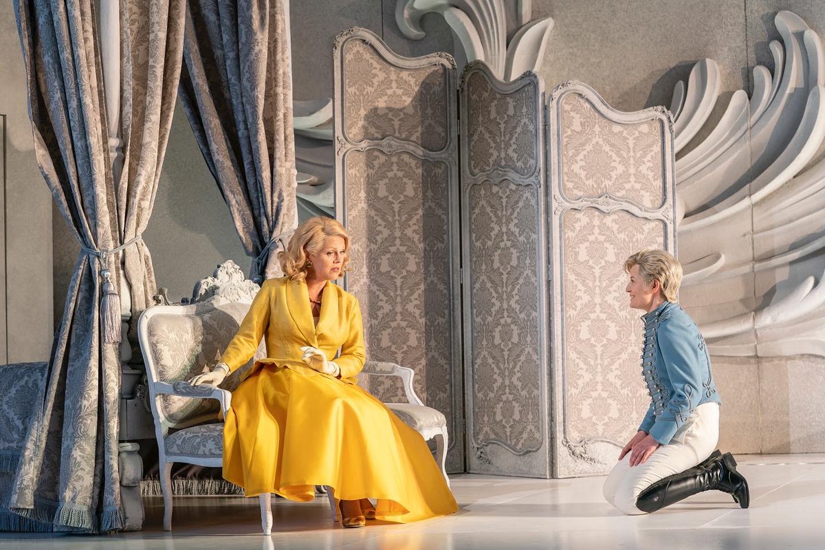 GarsingtonOpera's tweet photo. ⚠️ It’s the final weekend to relive #GORosenkavalier ⚠️
Our 2021 #DerRosenkavalier with @philharmonia is available on @OperaVision_eu until Friday 29 April 2022.
Watch now 🔗 https://t.co/fNFnPAgT5H
#OperaOnline #Strauss #WeekendFun #WatchNow https://t.co/iwd7k34b34