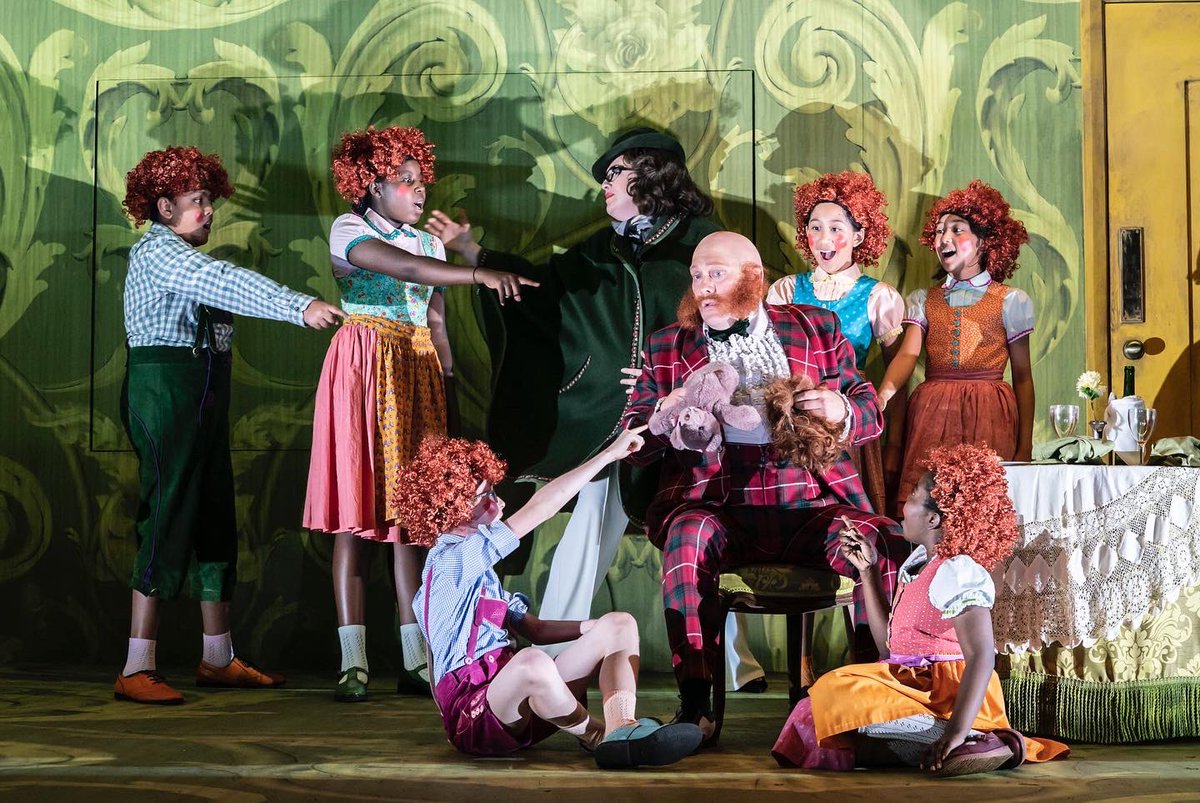 GarsingtonOpera's tweet photo. ⚠️ It’s the final weekend to relive #GORosenkavalier ⚠️
Our 2021 #DerRosenkavalier with @philharmonia is available on @OperaVision_eu until Friday 29 April 2022.
Watch now 🔗 https://t.co/fNFnPAgT5H
#OperaOnline #Strauss #WeekendFun #WatchNow https://t.co/iwd7k34b34