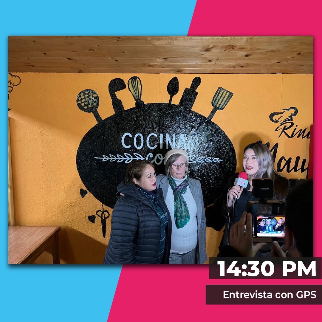 DiputadaBulnes's tweet photo. Seguimos rumbo a Constitución, donde almorzamos en el Mercado con manipuladoras de alimentos. También dimos una entrevista a #GPS antes de conocer el hermoso trabajo de #CasaEmma  mujeres colaborando con mujeres para superarse. ¿Algo más hermoso que eso?
¡Seguimos!🌳 https://t.co/Iec7OP4Vux