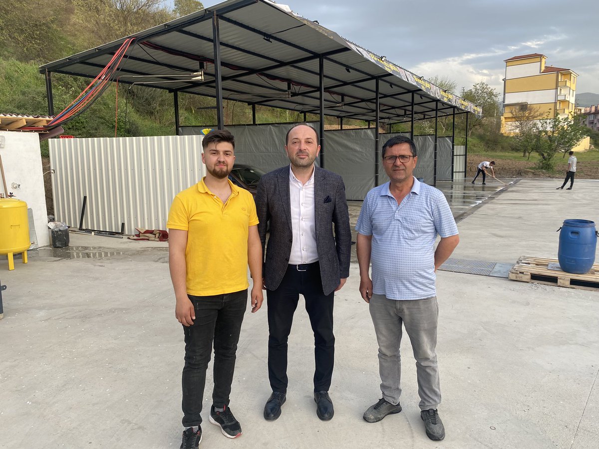 gbbselcukyildiz's tweet photo. Alifuatpaşa Mh.’mizde yeni işyeri açan Mustafa Karaman ve Emirhan Karaman’a hayırlı olsun ziyareti.Rabbim bereketli işler versin inşaAllah.
@Akparti @RTErdogan @AKPartiSakarya @aliihsanyavuz54 @cigdematabek @yunustever 
#Sakarya #Geyve https://t.co/JfOVyEbfms