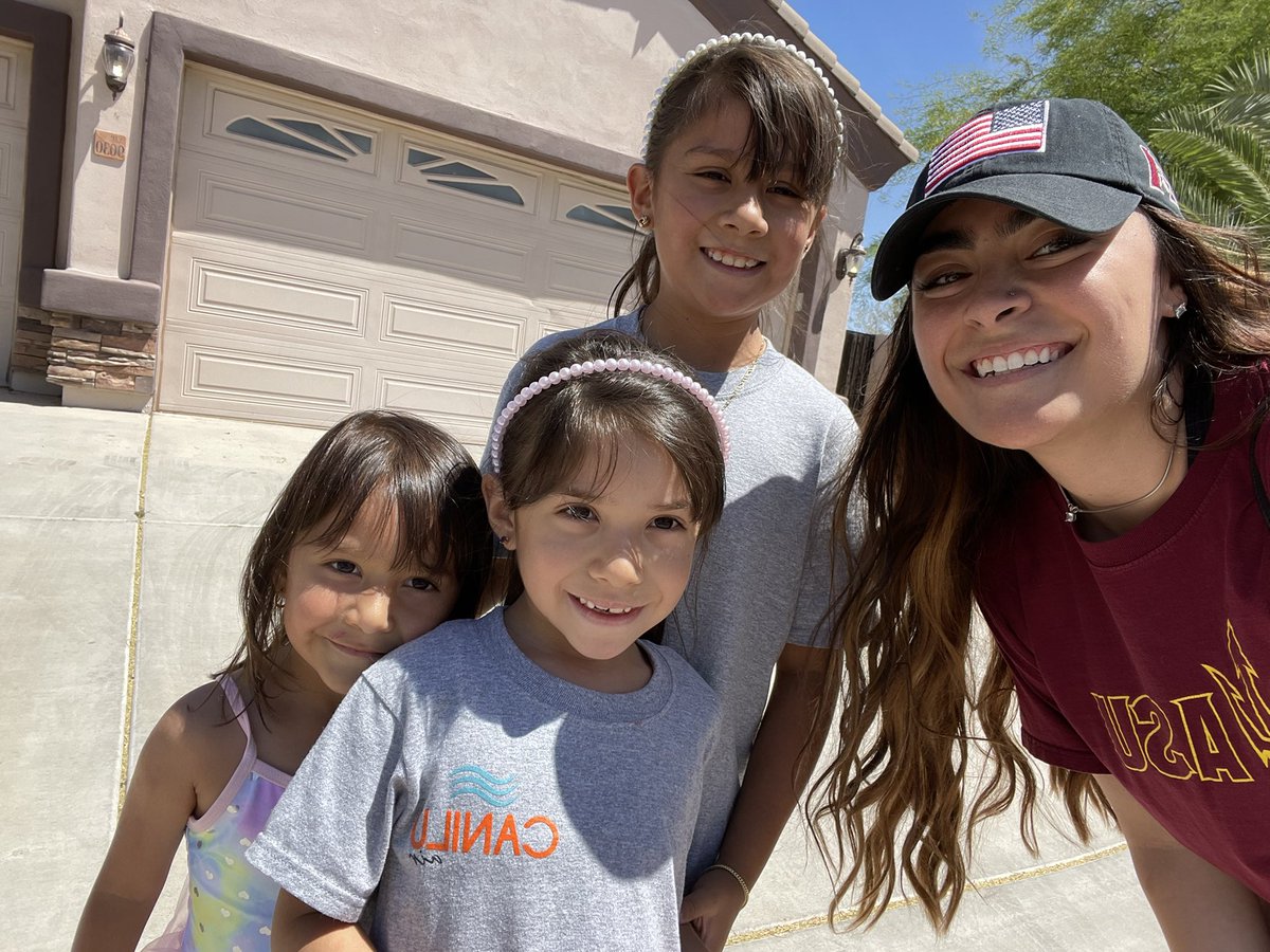 LatinoGopAZ's tweet photo. Today we had the best group of volunteers to go door knocking with! Latino outreach is so important and these little girls were the best help ever!!❤️🇺🇸 #leadright #az #redwave #youth #weekendofaction https://t.co/hvvVZz4WoE