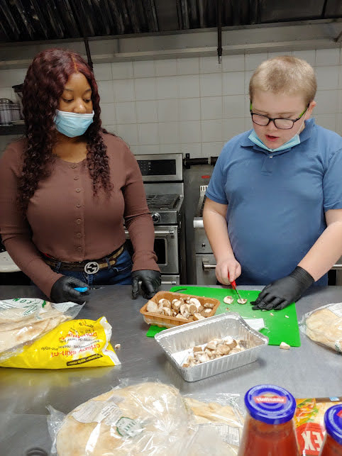 frontlinesto's tweet photo. If you know a youth aged 6-12 who has a interest in cooking then sign them up for frontlines "so you think you can cook?" program. We run this program every Wednesday starting at 3pm
.
.
.
.
#torontoyouth #torontoprogram #torontocook #torontochef #torontoculinary #torontokitchen https://t.co/vfpKmC6EJE