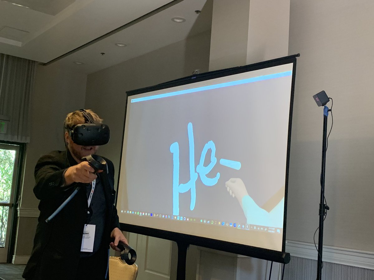 Learning about the #Metaverse with @Marfran45 & @JamesEmleyITF! The potential is limitless as we think about #VirtualReality, #MixedReality, & #AugmentedReality at #LEETS22 @ITI_LAUSD