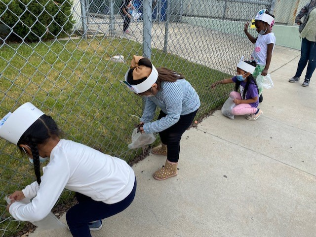 For Earth Day, our Preschoolers cleaned up around our school. Children had a good time and learned about the importance of keeping our earth clean.<a href="/LDNESchools/">LDNortheast-ARCHIVE</a> <a href="/SFS_COS/">SanFernando.Sylmar.COS</a> <a href="/ECED4LA/">ECE4LA</a> <a href="/MLB4PreK/">Martha Borquez</a> <a href="/DeanTagawa/">Dean Tagawa, Ed.D.</a>