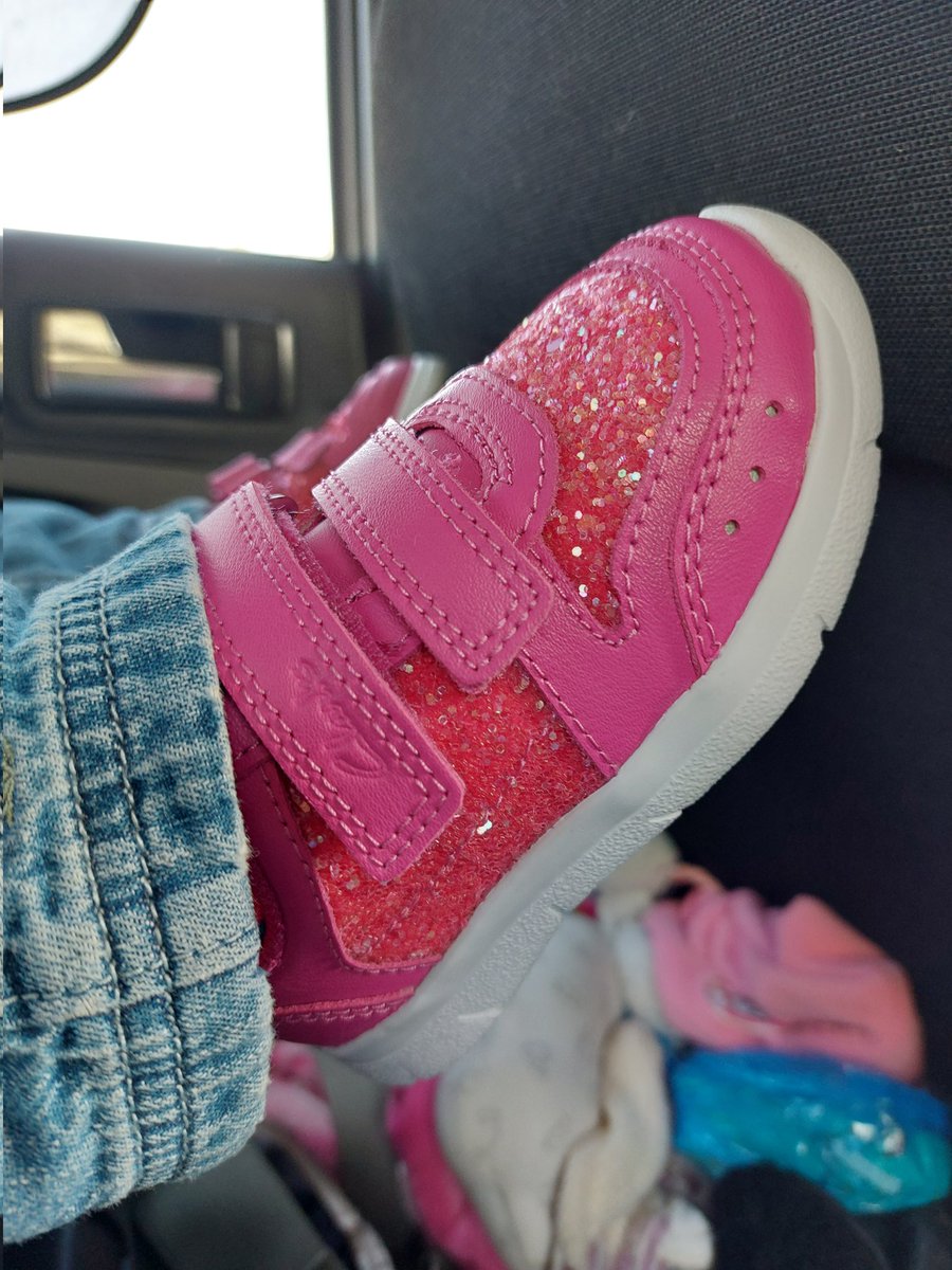 marygallaghermg's tweet photo. Caitilín had a trip to Tralee this morning for new shoes from @walshbroshoes.
That was after breakfast and lots of playing at @yummycafemarket; a hard morning's work 🤣💤
#Caitilín #newshoes #16months #breakfastout #playtime #familytrip #Tralee https://t.co/D859SRYk9s