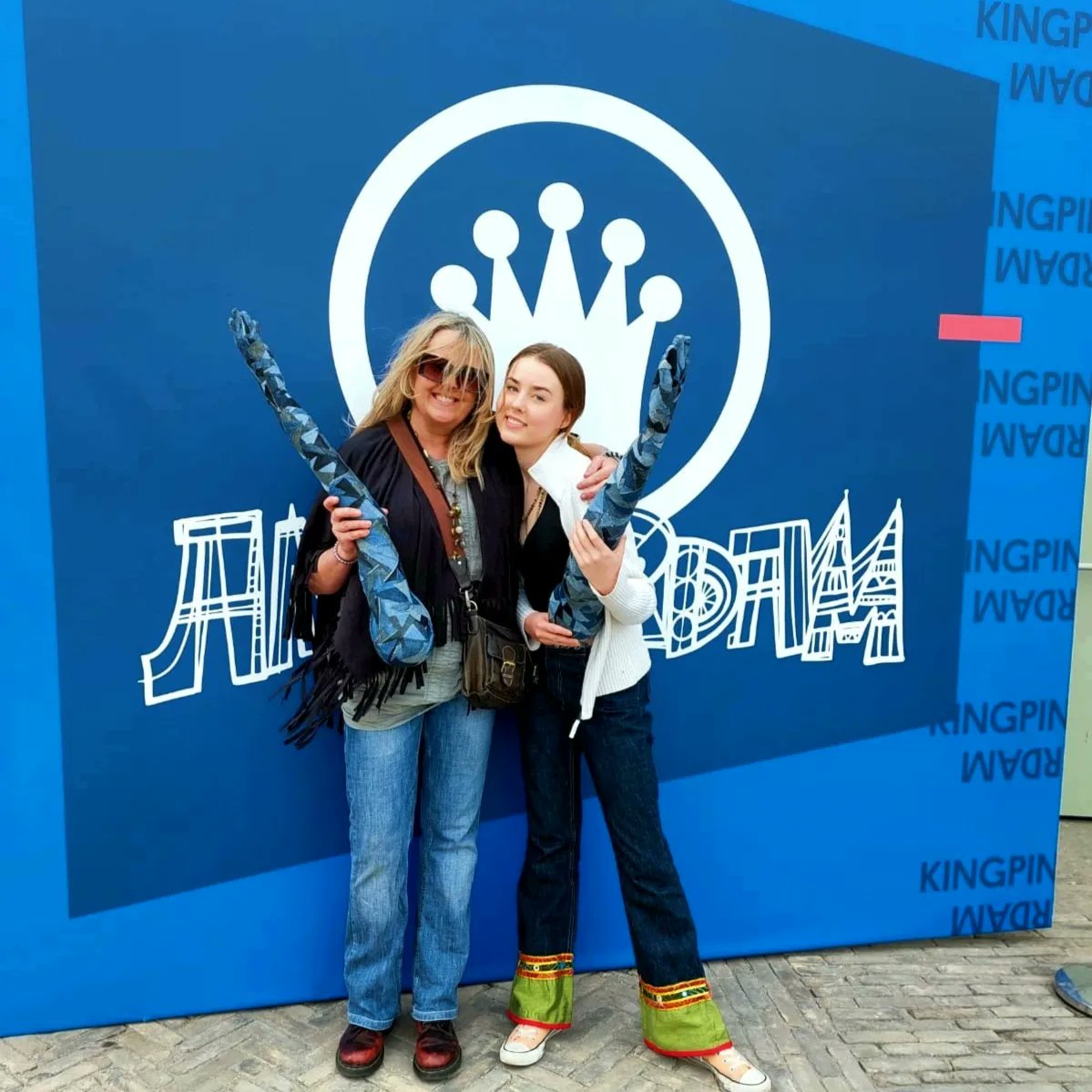 Dolly Fixtures tweet media