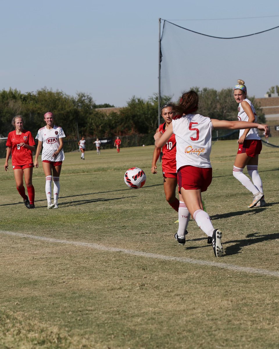 TulsaSC0304ECNL's tweet photo. Got a big W today against a top 3 @EcnlTexas team. Strong winds but huge effort by our defense for the 2-0 shutout! Goals by @Carolineoconn6 from @LaurenHoefer2 corner, and one from @andramohler pressuring the goalkeeper. Back at it tomorrow vs Solar. @TulsaSC @CoachLewisAmos https://t.co/tjxbwYziiu