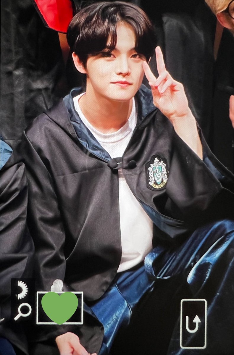 GREEN_JMIN's tweet photo. 💚220423 

#BAE173 #제이민 #JMIN https://t.co/8YEzS3GYoE
