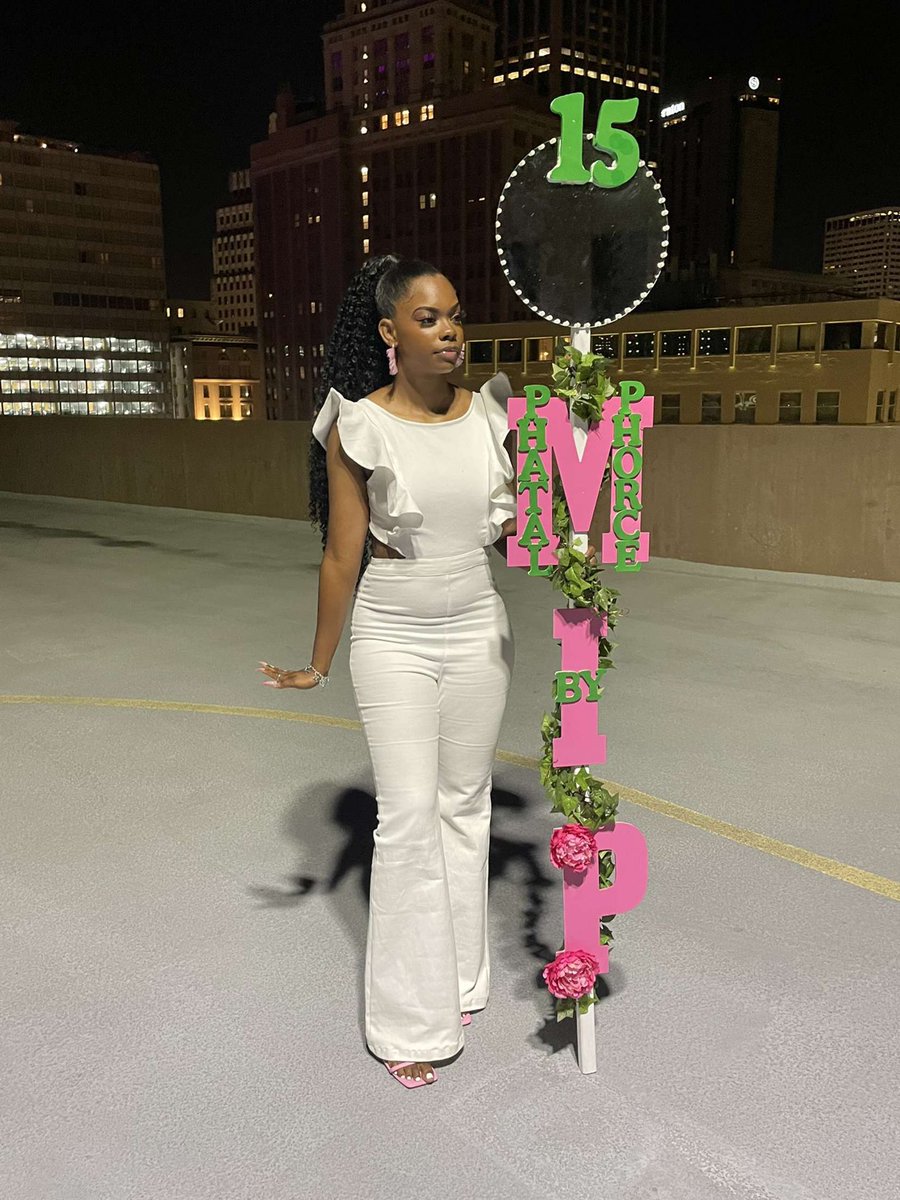 imkenno's tweet photo. On and off campus I'm a PRETTY big deal💕
#DP #ProphyteSzn #Spring2022 https://t.co/hmd8LXkzi8