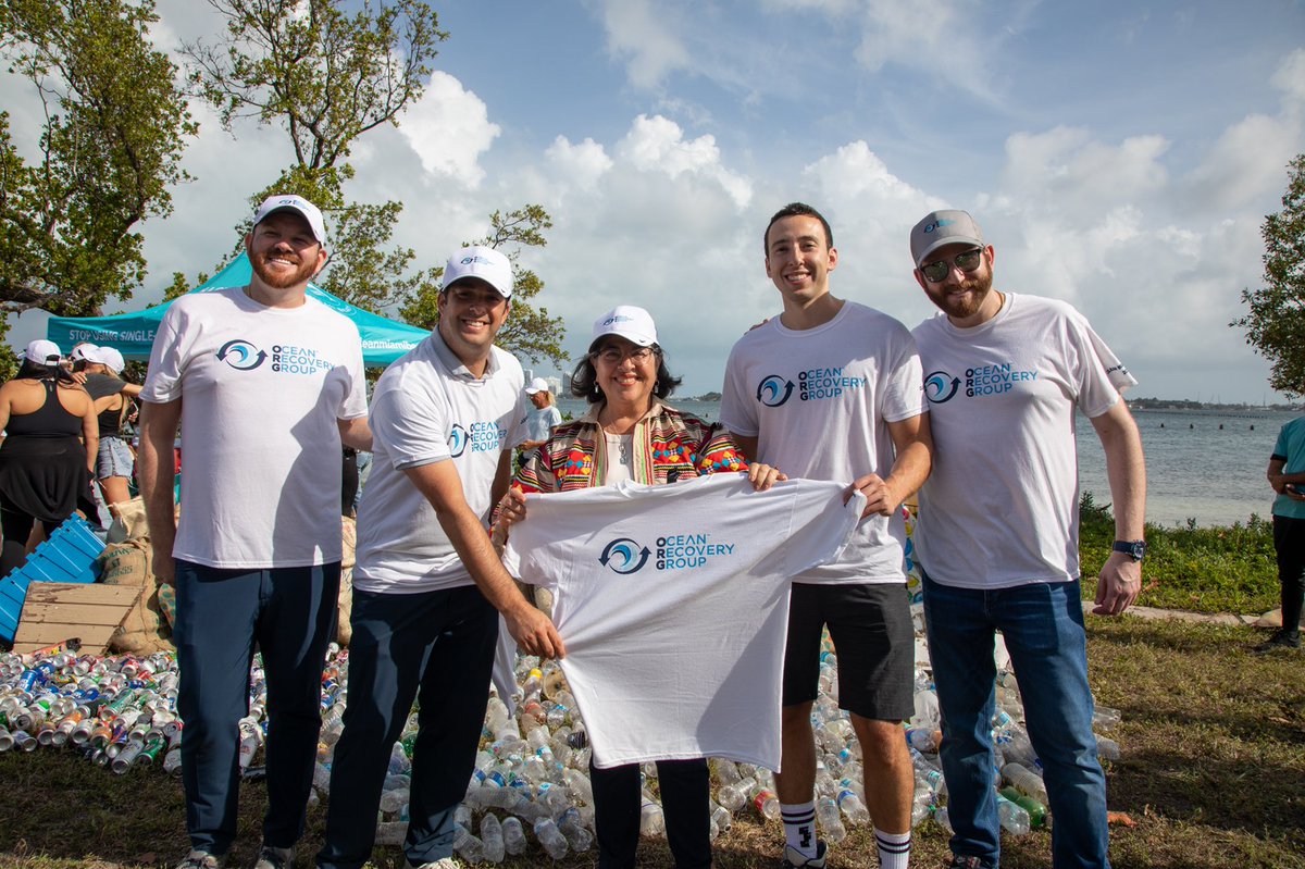 Clean Miami Beach tweet media