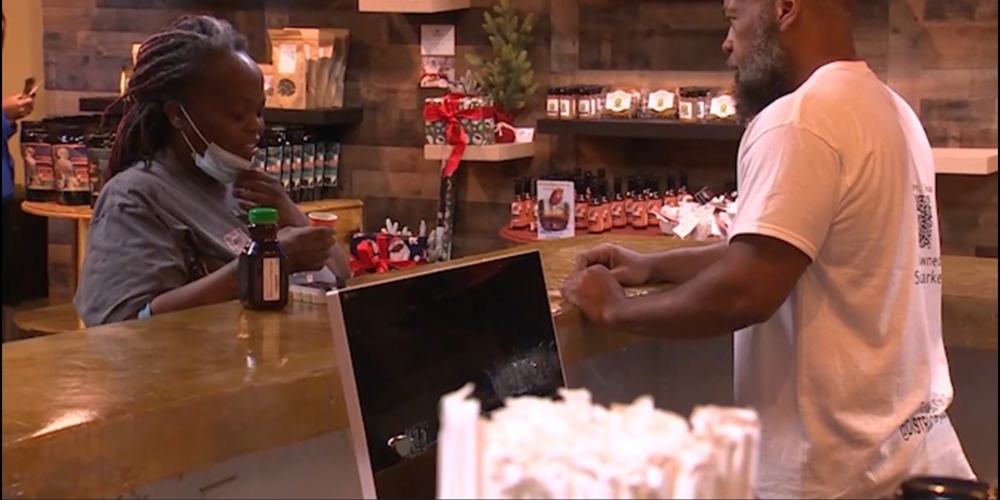 recycledollars's tweet photo. Small Business Saturday | Houston's first Black-owned supermarket opens its doors for first time

See more at or Visit https://t.co/R8grXnlafv

 #blackwealth #blackwallstreet #recycledollars #blackbanksmatter https://t.co/J9JTaEgMJJ