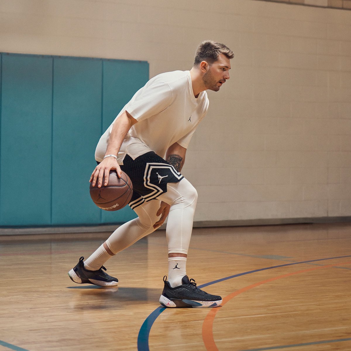 J23app's tweet photo. Jordan Luka 1 official images and info -> https://t.co/KwPkA0UJ6h https://t.co/HXI5F0qlZK