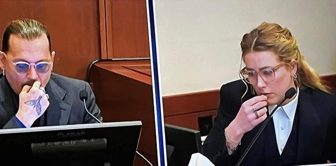 cronopiatw's tweet photo. Se dieron cuenta de que Amber Heard se viste igual a Johnny Deep en el juicio??? Usa la misma ropa al día siguiente y accesorios. No tengo palabras… https://t.co/LwxfRLAtcv
