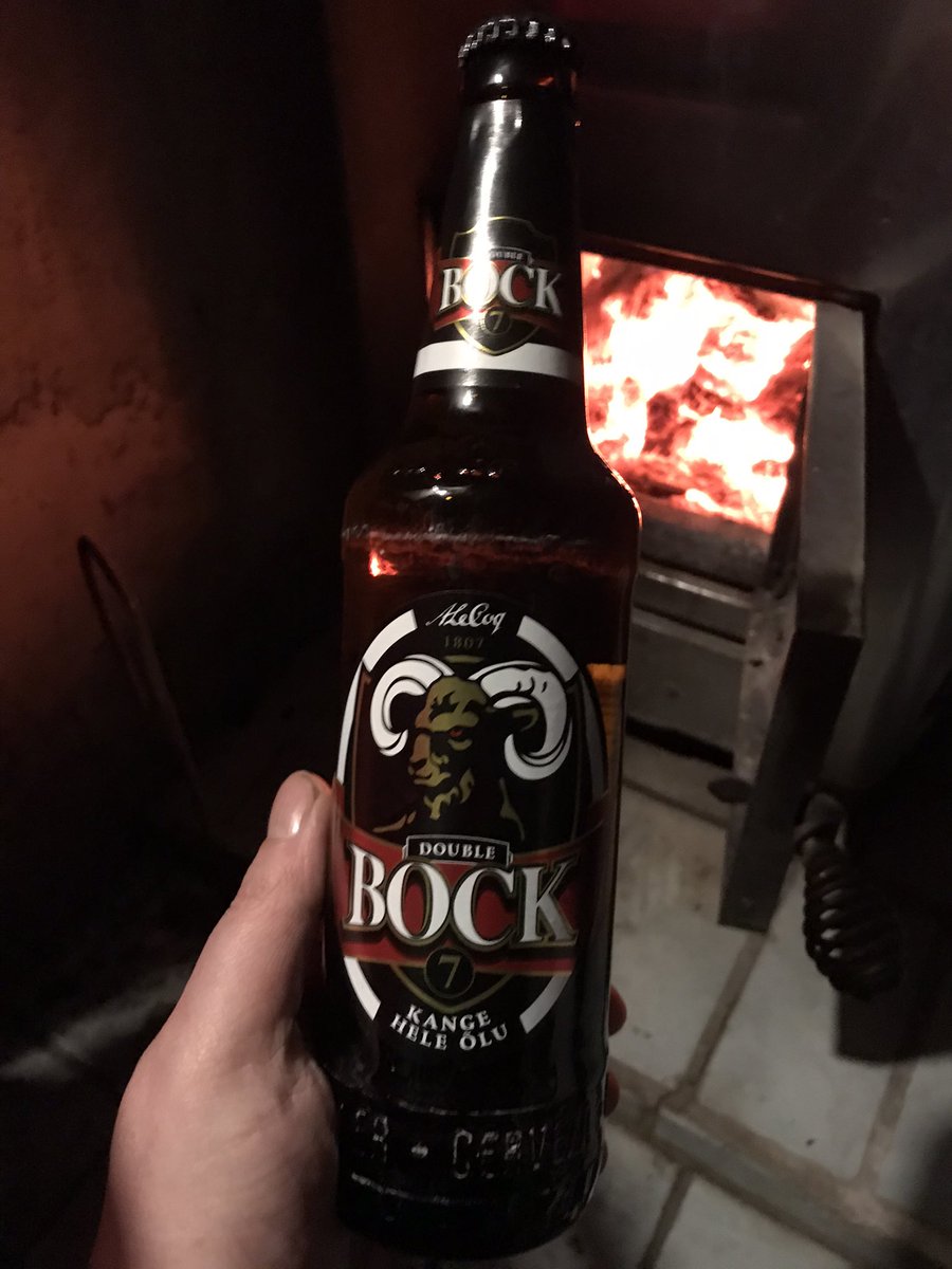 AriBalzar's tweet photo. Viimeinkin Sauna&olut.Olipahan työntäytteinen viikko.
#alecoq #doublebock #sauna #beer #rautakaupansetärelaa https://t.co/KA2SKMQP99
