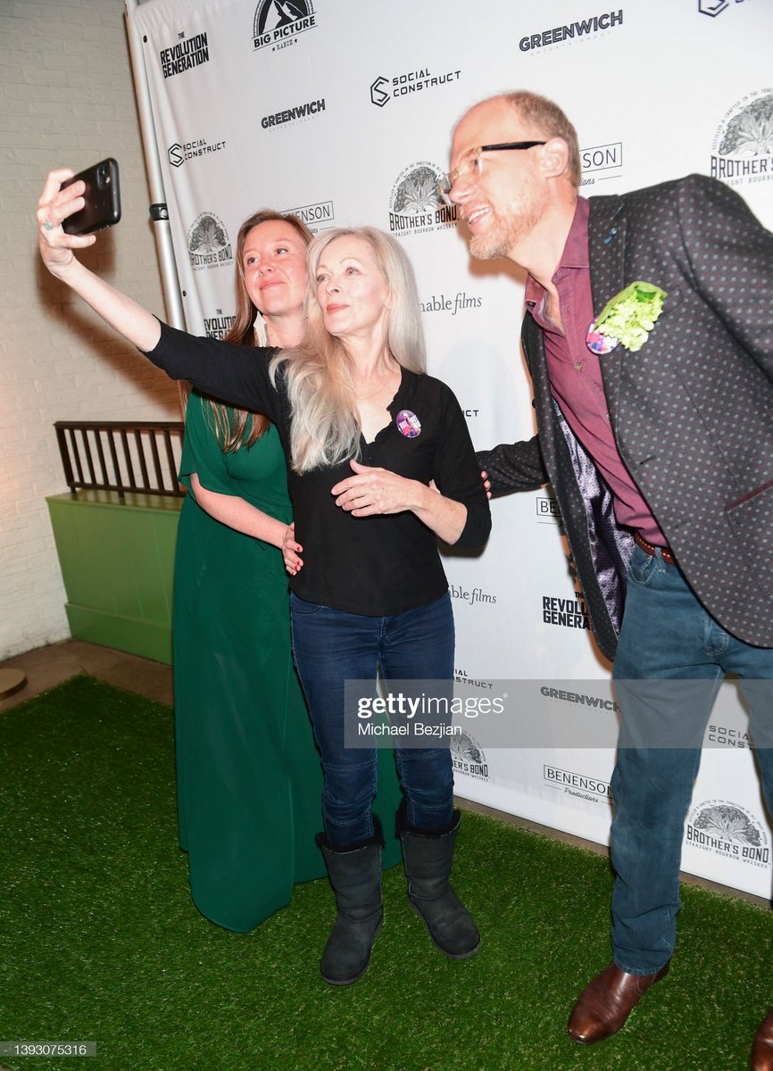 Frances Fisher tweet media