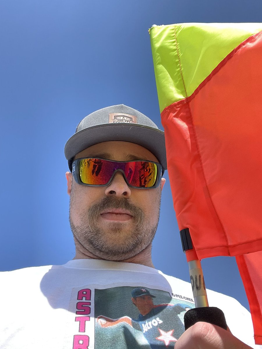 always90four's tweet photo. Holding the line like Brent Sopel #activespectator https://t.co/LAnsMQ6IKQ